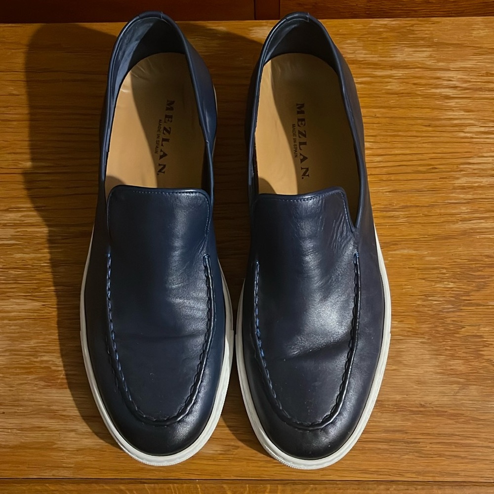 Men dress casual sneakers